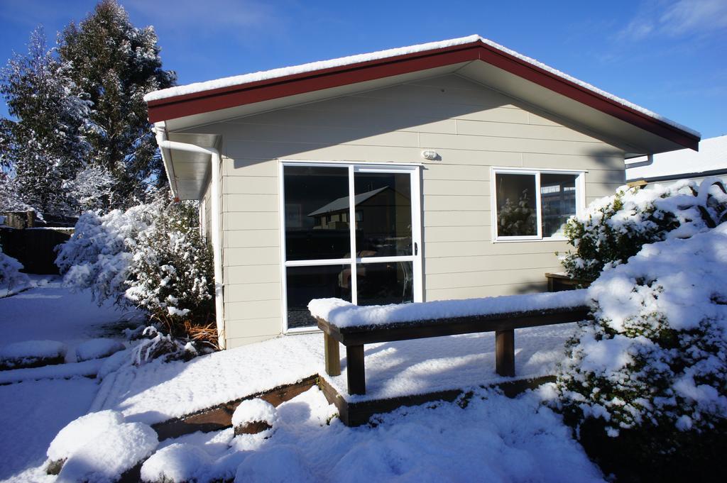 Holiday Chalet National Park Exterior photo